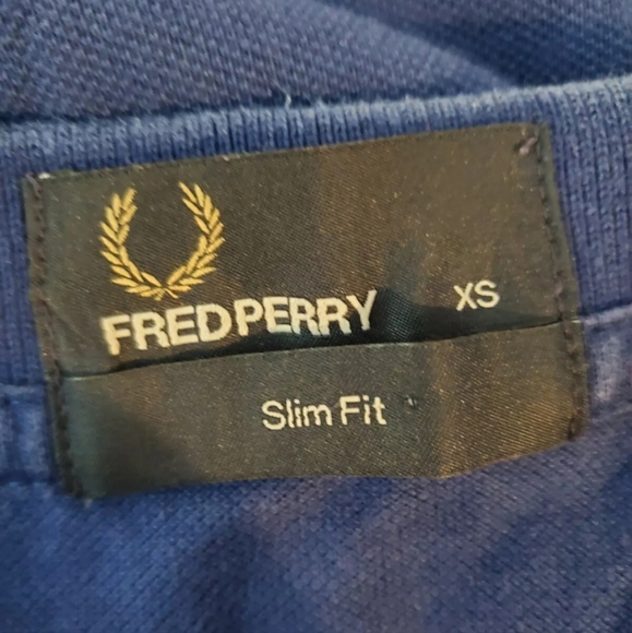 Fred Perry blue polo Small 36" multi laurel Crest print Monogram - Picture 6 of 6